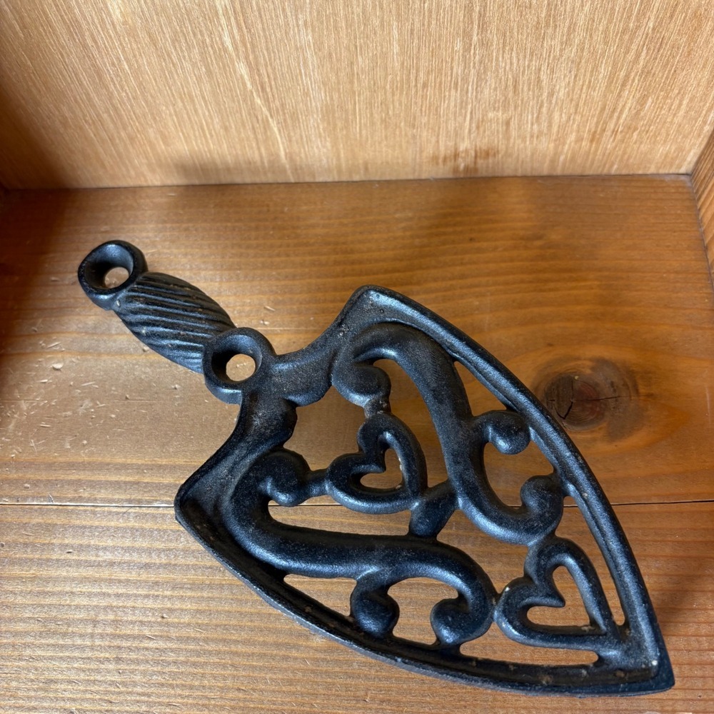 Vintage Wilton Cast Iron Trivet Heart Scroll Filigree Iron Shape Black